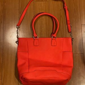 Red tote bag. NWT